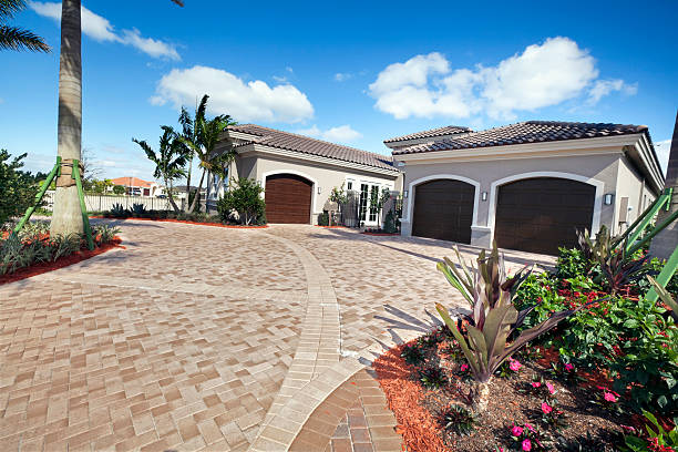 Best Driveway Paving Contractor  in Kenmore, WA